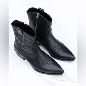 Anine Bing Elton Western Boots Black